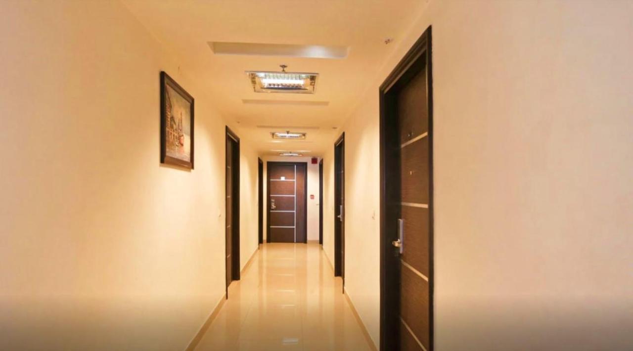 เจ็นเอ็กซ์ เลอ เครสเซนต์ Hotel กาเซียบัด ภายนอก รูปภาพ