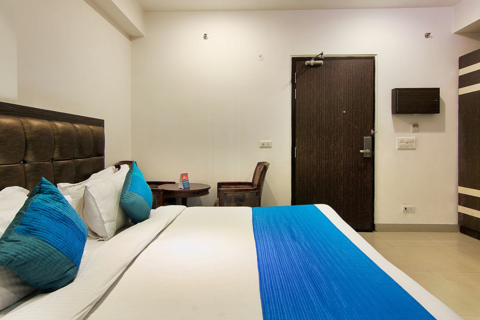 เจ็นเอ็กซ์ เลอ เครสเซนต์ Hotel กาเซียบัด ภายนอก รูปภาพ